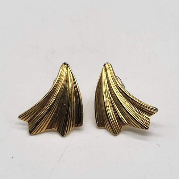 unbranded Jewelry - VTG Gold Tone Leaf Fan Wave Earrings Pierced Glam Costume Jewelry